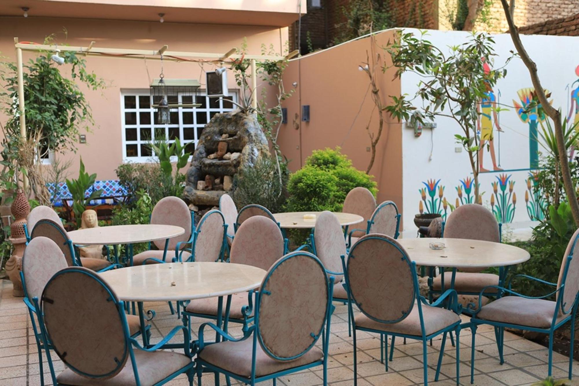 Amon Hotel Luxor Exterior foto