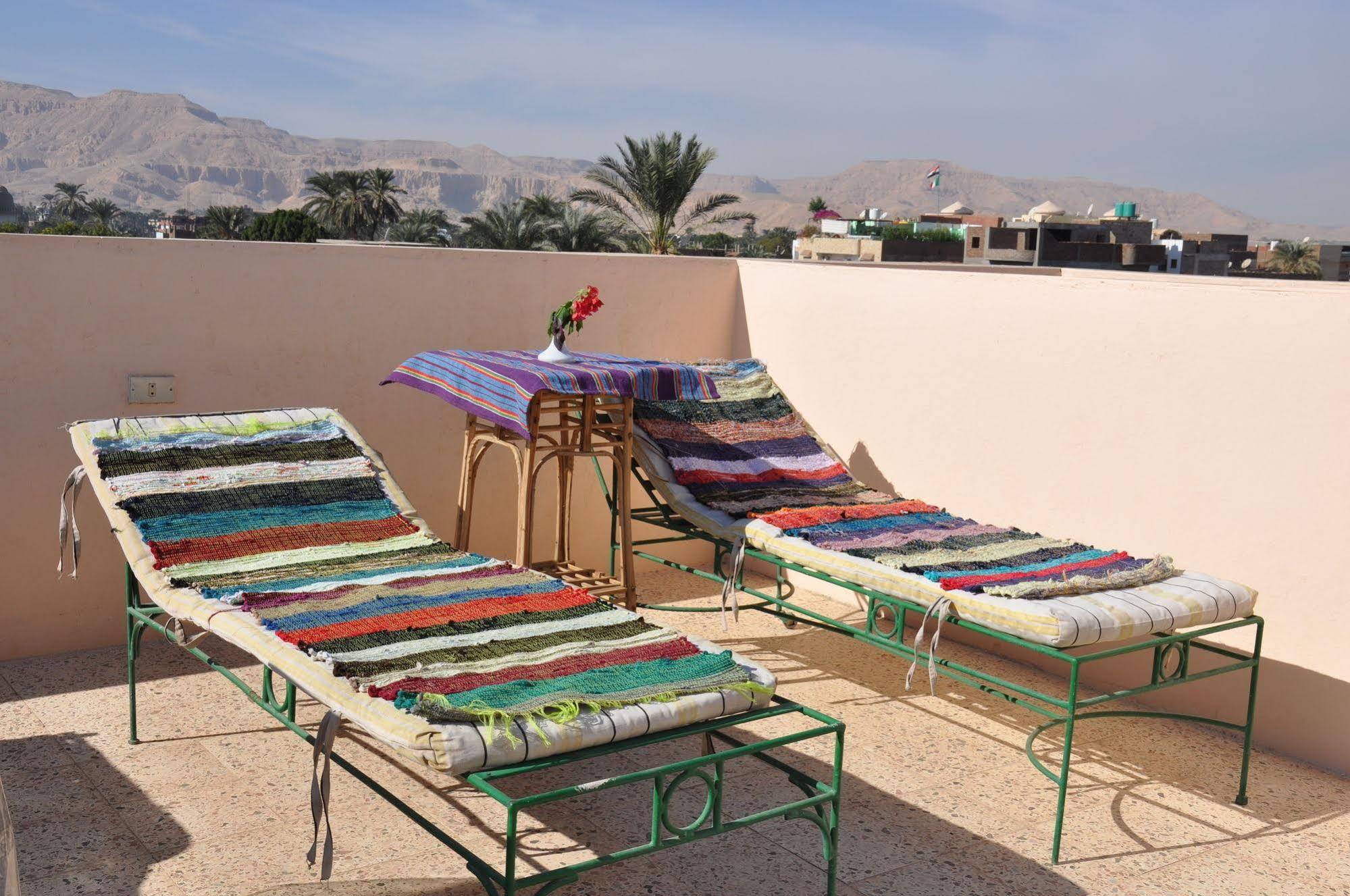 Amon Hotel Luxor Exterior foto